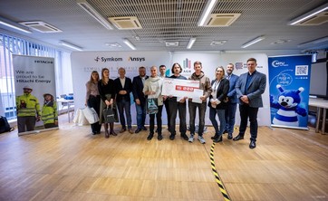 Studenci Politechniki Rzeszowskiej wraz z organizatorami,